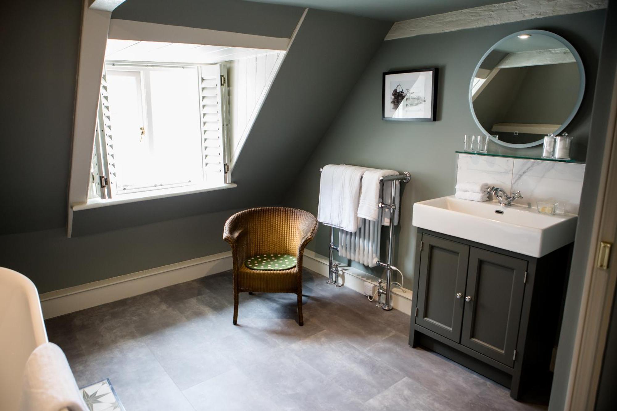 Moore House Hastings Room photo